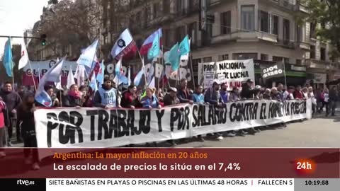 ARGENTINA: La INFLACIÓN sufre su mayor SUBIDA en los últimos 20 AÑOS | RTVE Noticias