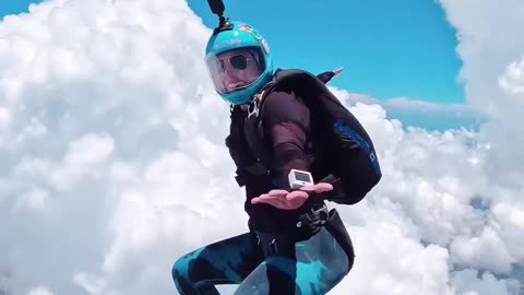 Unbelievable Freefall🪂 Skydiving Stunt#skydiving.770#skydiving #shortsvideo