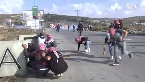 Palestinian_Protesters_Clash_With_Israeli_Soldiers