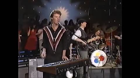 Hall & Oates: Maneater - on American Bandstand - October 16, 1982 (My "Stereo Studio Sound" Re-Edit)
