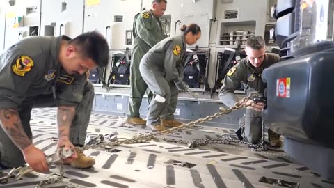 Hawaii Air National Guard Airlifts Fire Department Resources to Maui