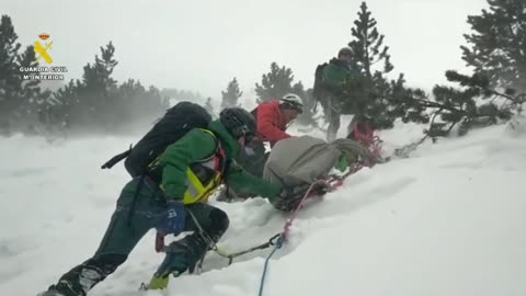 Injured Skier Rescued After Eight-Hour Operation During Blizzard