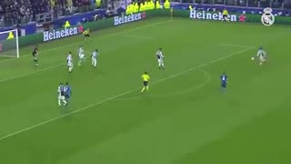 Cristiano Ronaldo's amazing bicycle kick! | Juventus 0-3 Real Madrid | Champions League (2017/18)