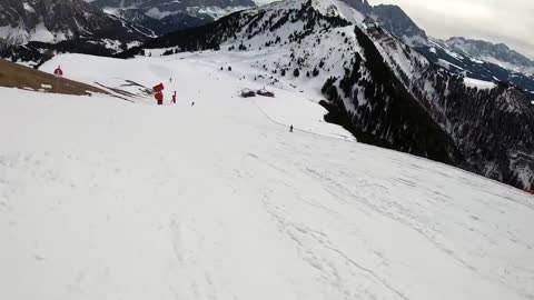 La Longia (Seceda-Ortisei), Val Gardena, Italian Dolomites - 9min of non-stop skiing