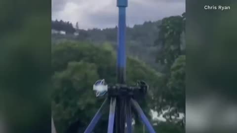 Video shows ride malfunctioning at century-old amusement park in Oregon CBS News
