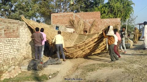 Life Of India Uttar Pradesh Village | Indian Village Life | Real Life India In Rural