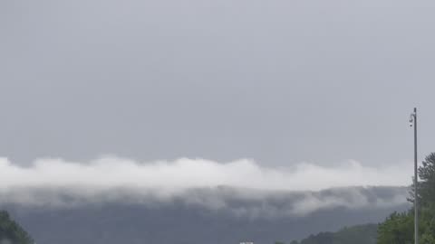 Rainy days are so therapeutic ☔️💧🌧️ #rain #tennessee #smokymountains