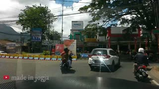 Driving Around : Dewi Sartika Street, Kota Wisata Batu Malang, East Java, Indonesia