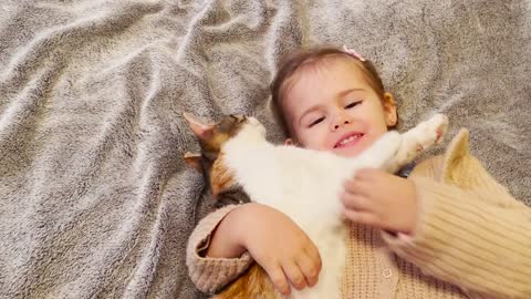 Adorable Baby Girl And Her Kitten Brother Are Completely Inseparable (Cutest Ever!!)