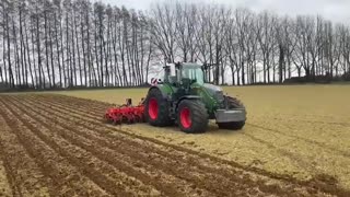 KUHN strip-till tool STRIGER