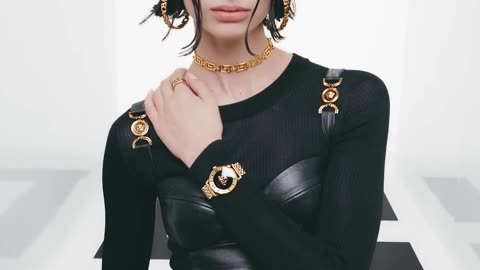 Versace Watches Spring-Summer 2022 - Campaign Film - Versace