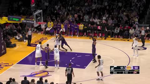 Russell Westbrook gets MVP chants from Lakers crowd while shooting FT's vs Jazz