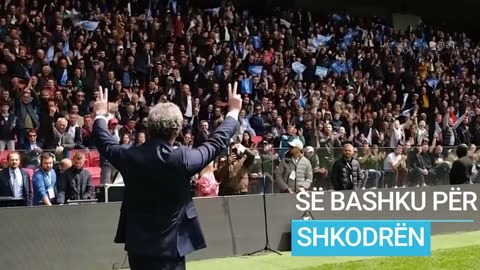 VIDEO/ Bardh Spahia fton shkodranët në takimin me kreun e demokratëve Sali Berisha