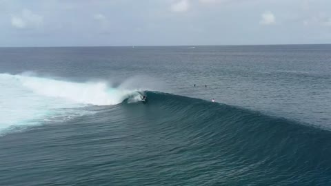 Surfing Maldives Lohis in July