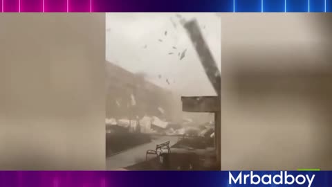 dead as crane collapses in Polish city due to strong winds- NEWS OF WORLD