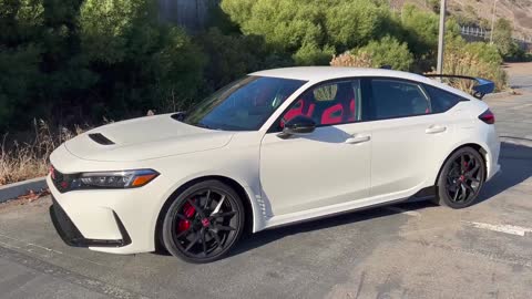 The New 2023 Honda Civic Type R Is Way Better Than the Ugly Old