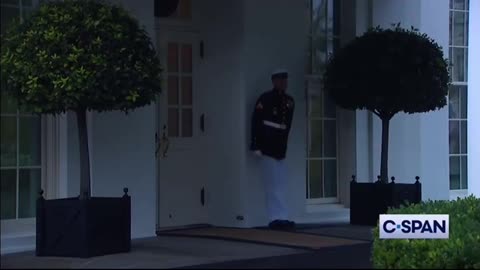 Lightning almost strikes, White House guard