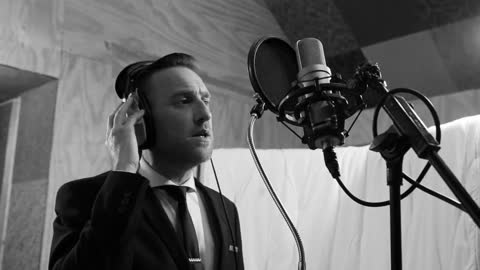 Talented artist covers Frank Sinatra classic