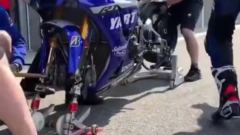Fast enough.. 😱😍Best Yamaha R1M motogp bike 😍viral bike video