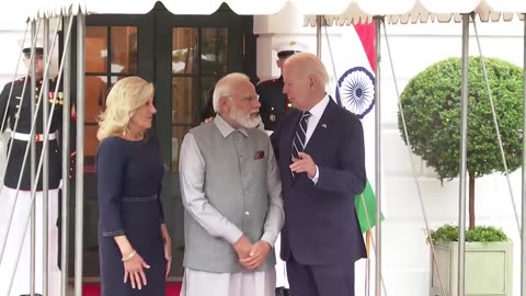 US President Biden and the First Lady warmly welcome PM Modi at the White House