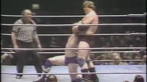(1981.02.16) Bob Backlund vs Stan Hansen - WWF