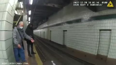 NYPD officers rescue man after he fell onto subway tracks