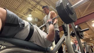 325lbs barbell bench press