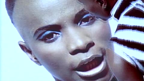 Angelique Kidjo - We We = 1992