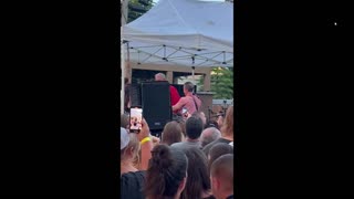 Dem NJ Governor Mercilessly Booed When Singer Invites Him on Stage