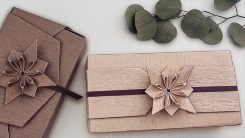 DIY Gift Wrapping - Wraping Gift Box With Origami Flower