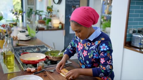 Spinach & Paneer Kati Rolls | Nadiya's Family Favourites - BBC
