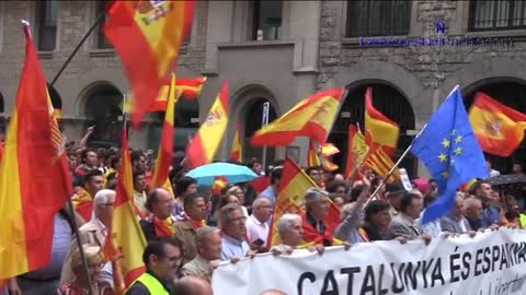 Joven catalana: "Teníamos que haber salido antes a la calle"