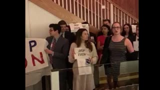 Yale law students protest Paul, Weiss recruiting dinner in February 2020