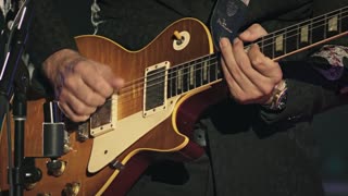 Joe Bonamassa - ＂I Didn't Think She Would Do It＂ (Live) - Now Serving： Royal Tea Live from the Ryman