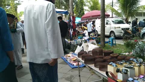 Dr Park at Agung mosque