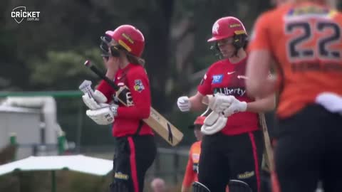 Kershaw's cameo ends reigning champions' season | WBBL|08