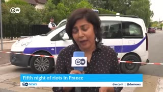 Rioters in France ram car into mayor's house, injuring wife and child | DW News