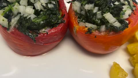 Tomatoes Stuffed With Spinach