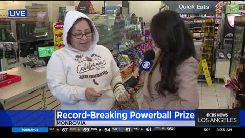 People lining up to get tickets for record-breaking Powerball jackpot