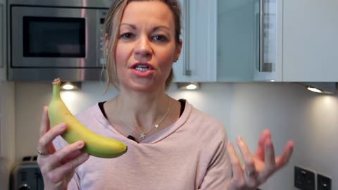 Banana skins for gut health - with a smoothie recipe