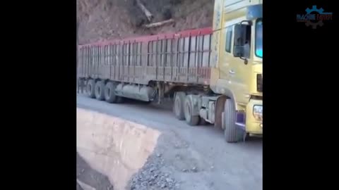 Dangerous Idiots Excavator & Truck Skills | Heavy Equipment Fail Operator Disaster Compilation.