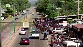 Hundreds form new migrant caravan in Mexico
