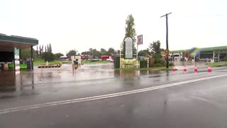 Thousands to evacuate Sydney, amid flash floods