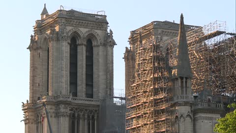 Un año después del incendio, la campana de Notre Dame repica en un país golpeado por el COVID-19