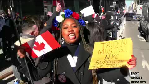 NYC stands with Canada! 🇨🇦