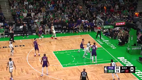 Derrick White caps the 3Q 9-0 Boston run from long range! PHX-BOS