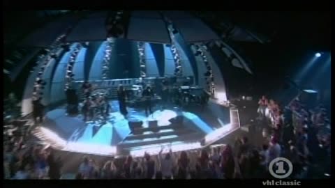 Electric Light Orchestra (ELO) - Evil Woman = Music Video Zoom