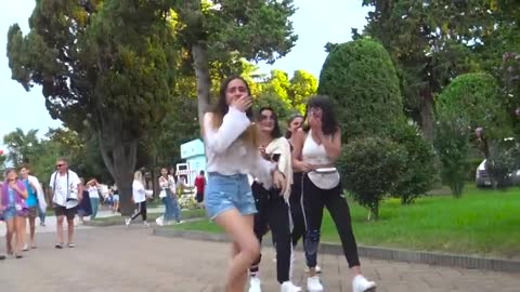 Throwing water on people prank Best of just for laughs