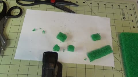 How To Make Scrubery Inexpensive Scenery For Trains or Dioramas