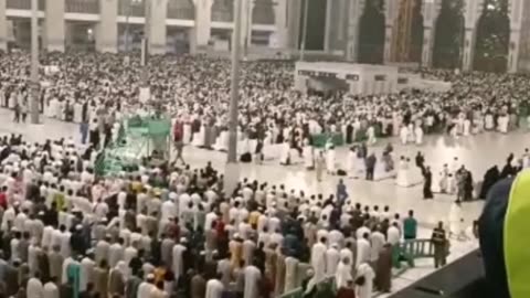 Taraweeh praying at Masjid al haram pak live